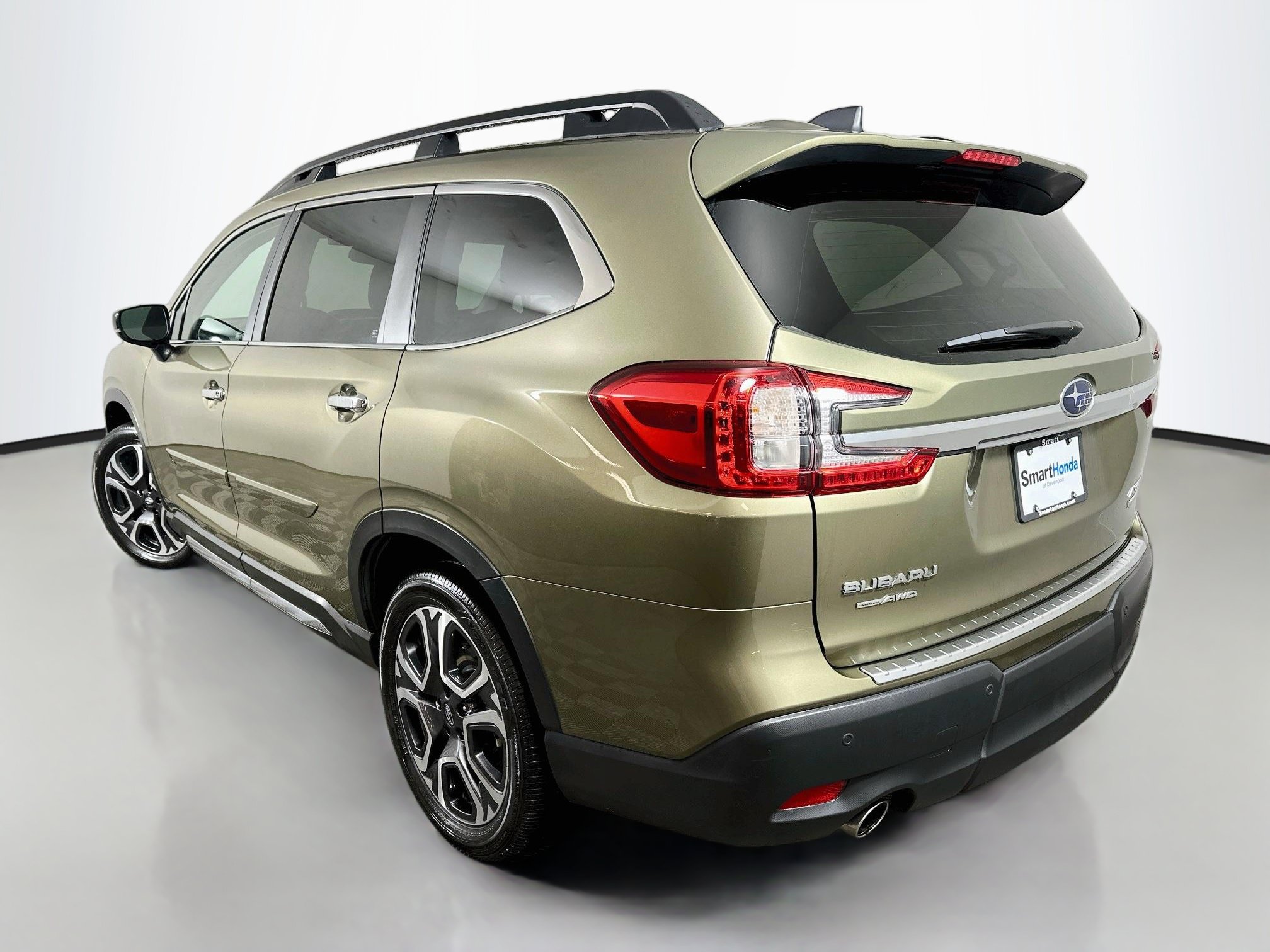 Used 2024 Subaru Ascent Touring AWD/4WD image 5