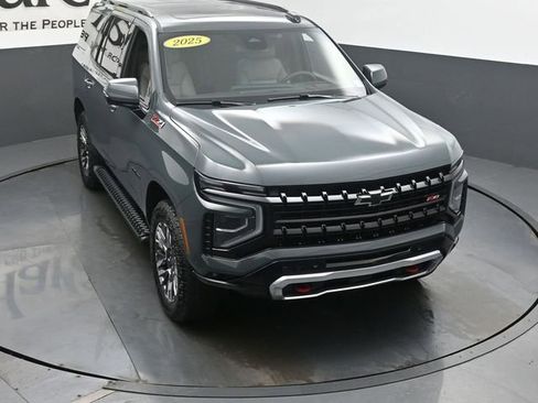 Used 2025 Chevrolet Tahoe Z71 w/ Z71 Off-Road Package AWD/4WD image 49