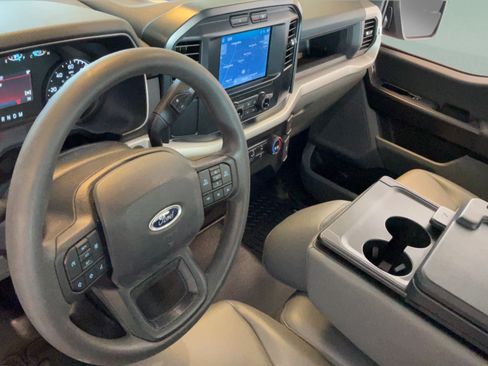 Used 2022 Ford F150 XL w/ Equipment Group 101A High AWD/4WD image 26