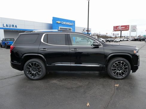 Certified 2023 GMC Acadia Denali w/ Black Diamond Edition image 4