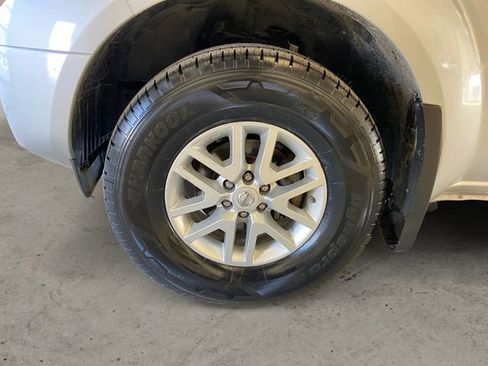 Used 2018 Nissan Frontier SV w/ Value Truck Package image 15