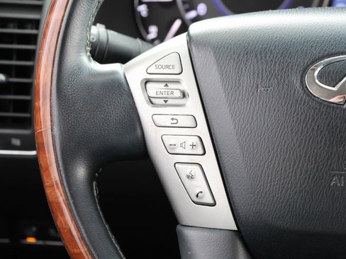 Used 2017 INFINITI QX80 2WD w/ Deluxe Technology Package image 18