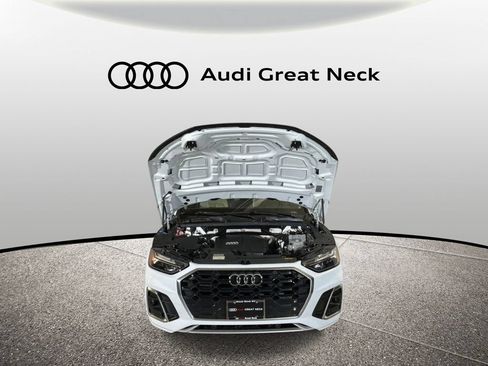 Used 2023 Audi Q5 2.0T Premium w/ Convenience Package AWD/4WD image 15