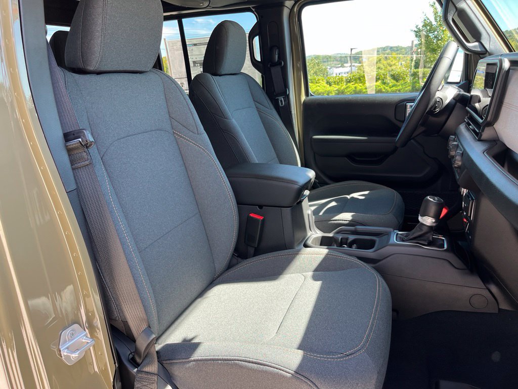 New 2027 Jeep Gladiator Sport AWD/4WD image 28