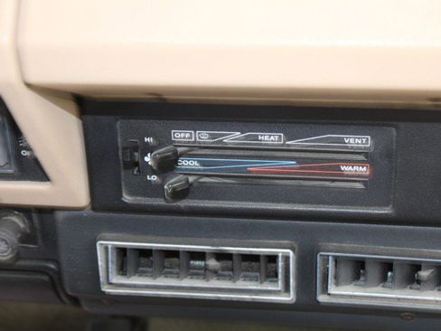 Used 1989 Jeep Wrangler Sahara image 27