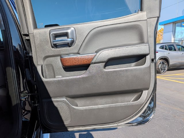 Used 2018 GMC Sierra 1500 SLE w/ SLE Value Package AWD/4WD image 18