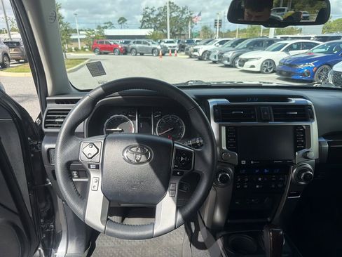 Used 2020 Toyota 4Runner Limited image 28