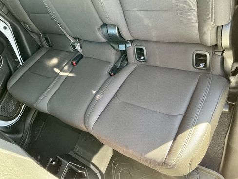 Used 2020 Jeep Gladiator Sport w/ Quick Order Package 24S image 28