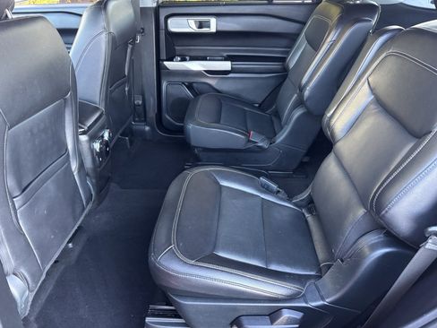 Used 2021 Ford Explorer Limited w/ Equipment Group 301A image 17