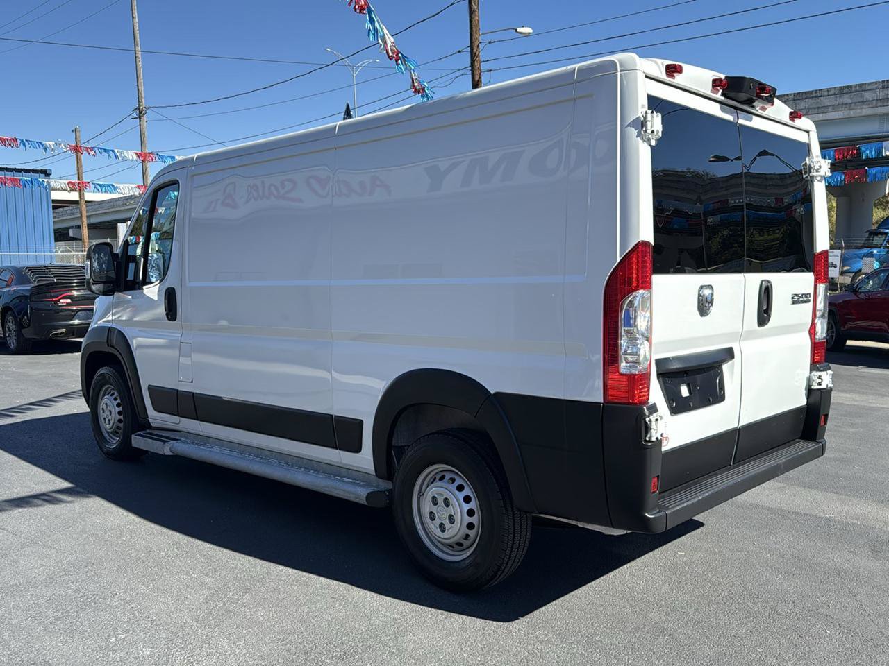 Used 2025 RAM ProMaster 2500 w/ U-Haul Equipment Group FWD image 5