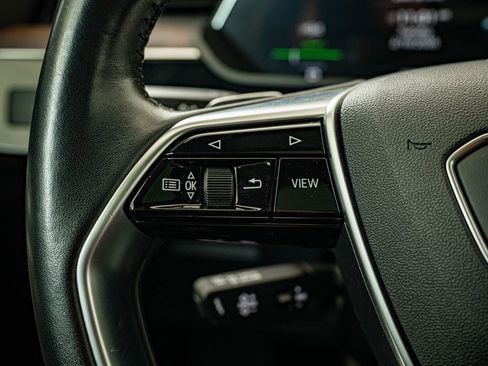 Used 2021 Audi e-tron Premium w/ Convenience Plus Package image 26
