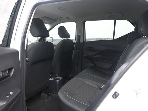 Used 2021 Nissan Kicks S FWD image 24