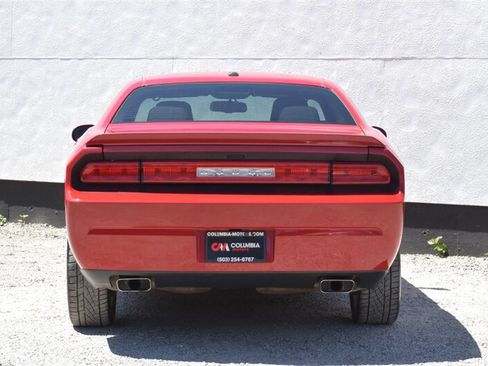 Used 2011 Dodge Challenger R/T RWD image 7