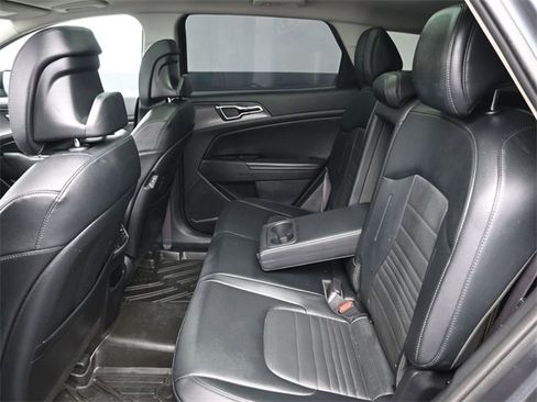 Used 2023 Kia Sportage SX Prestige image 12