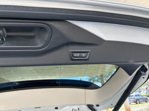 Used 2025 BMW X7 xDrive40i image 50