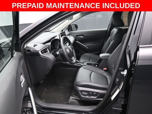 Certified 2025 Toyota Corolla Cross XLE AWD/4WD image 9