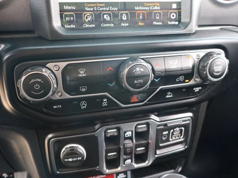 Used 2022 Jeep Gladiator Mojave AWD/4WD image 21