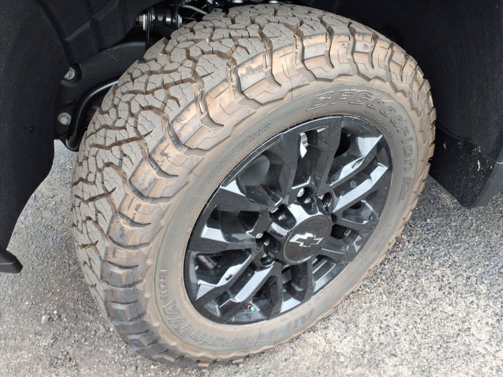 New 2026 Chevrolet Silverado 2500 High Country w/ Midnight Edition AWD/4WD image 16