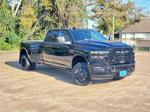 New 2025 RAM 3500 Laramie image 27