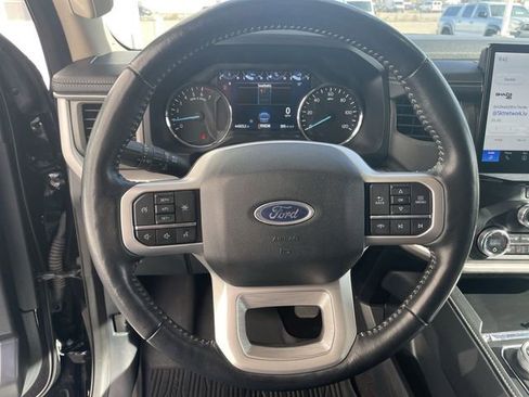 Used 2023 Ford Expedition Max XLT image 14