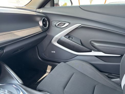 Used 2023 Chevrolet Camaro LT w/ Technology Package RWD image 18