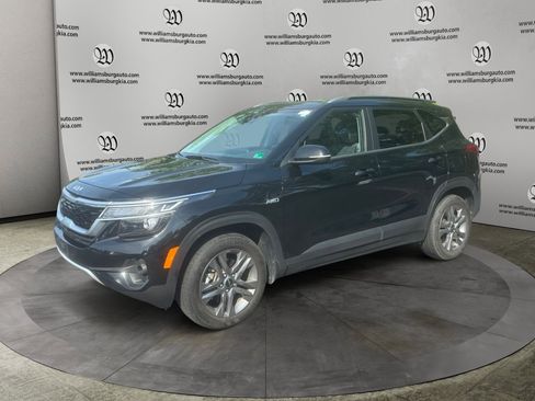 Used 2023 Kia Seltos S AWD/4WD image 1