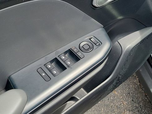 Used 2025 Kia K4 FWD image 21