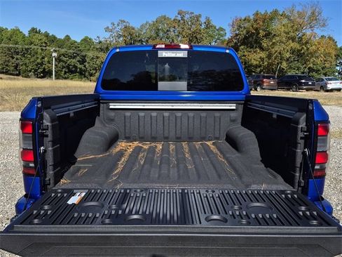 New 2026 Nissan Frontier PRO-4X w/ Pro-4x Convenience Package image 7