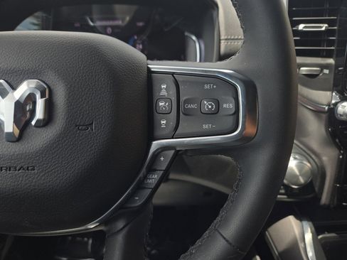 Used 2025 RAM 1500 Laramie AWD/4WD image 16