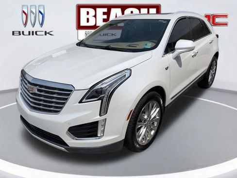 Used 2017 Cadillac XT5 Platinum AWD/4WD image 4