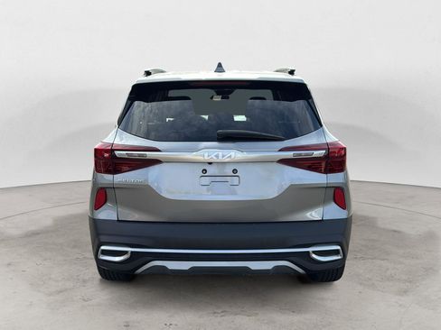 Used 2023 Kia Seltos S image 4