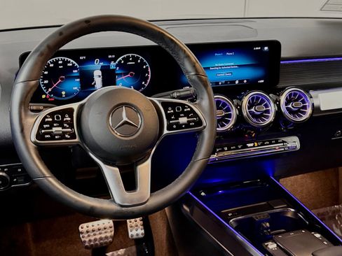 Certified 2023 Mercedes-Benz GLB 250 image 34