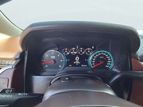 Used 2016 Chevrolet Suburban LTZ image 13