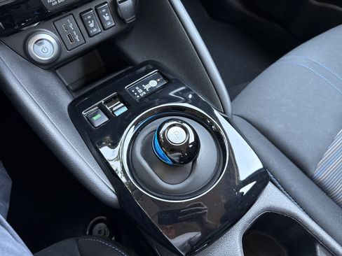 Certified 2024 Nissan Leaf SV Plus FWD image 23
