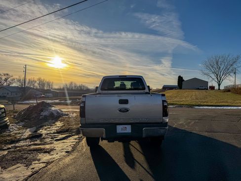 Used 2011 Ford F250 XLT image 4