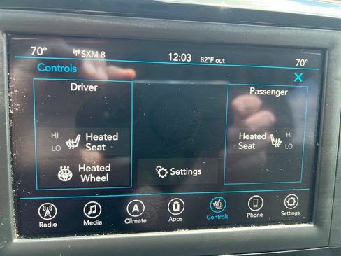 Used 2019 Chrysler Pacifica Touring Plus w/ Cold Weather Group FWD image 38