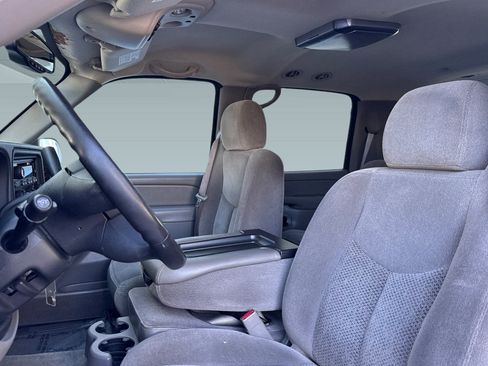 Used 2005 Chevrolet Suburban LS w/ Cargo Package image 14