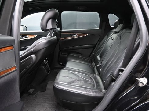 Used 2016 Lincoln MKX Reserve w/ Climate Package AWD/4WD image 24
