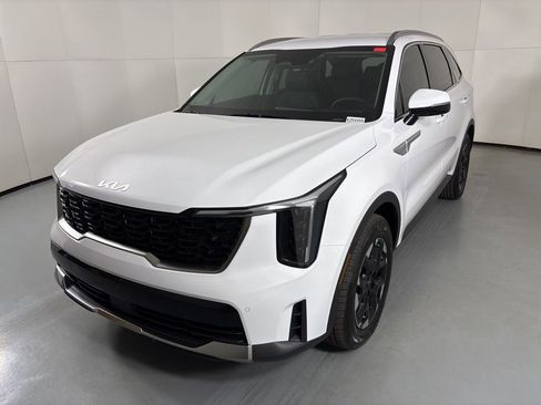 New 2026 Kia Sorento S image 4
