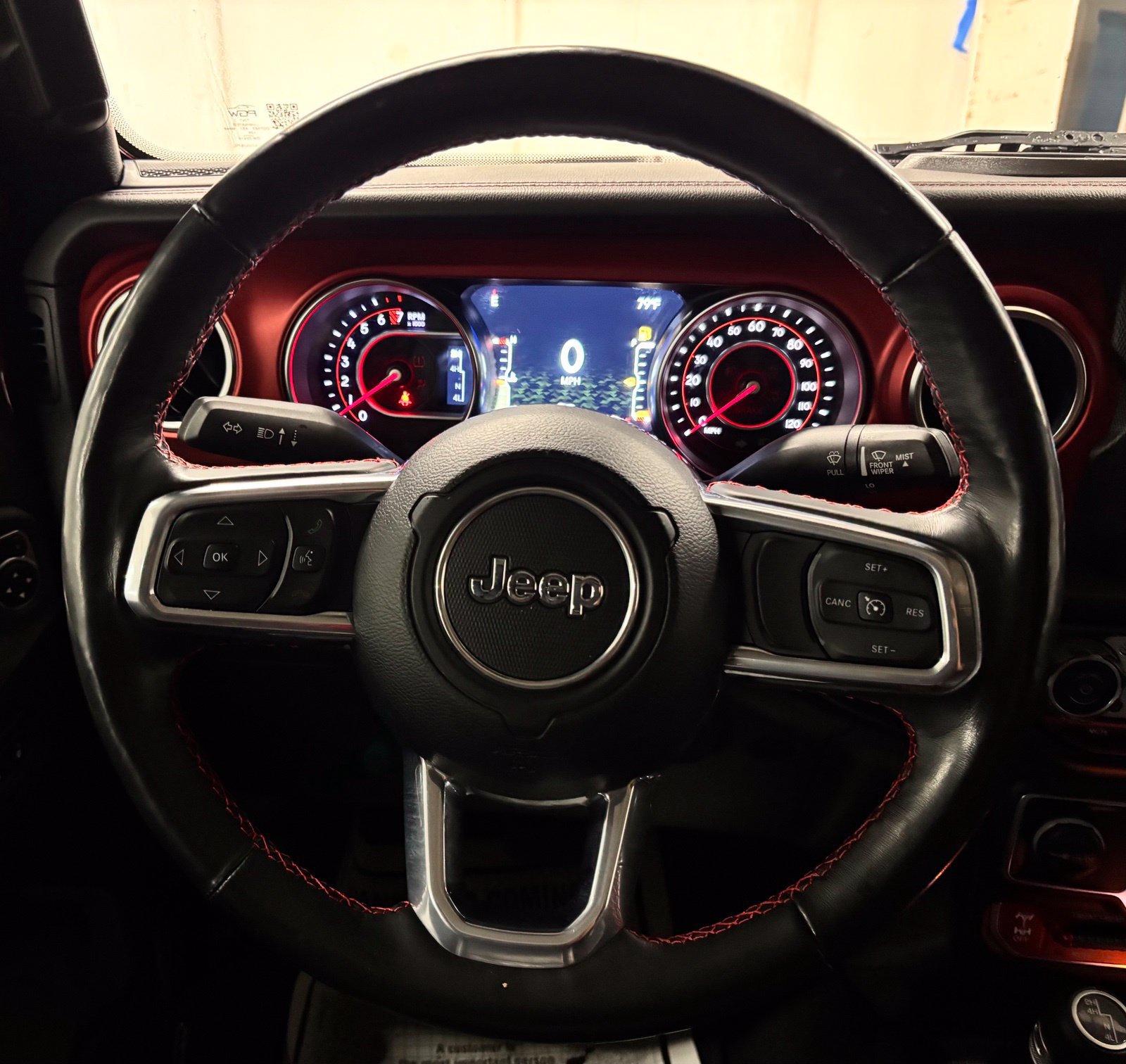 Used 2021 Jeep Gladiator Rubicon AWD/4WD image 11