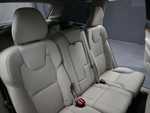 Used 2021 Volvo XC90 T8 Inscription Expression w/ Protection Package Premier image 13
