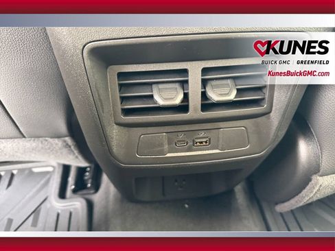 New 2026 GMC Canyon Denali AWD/4WD image 33