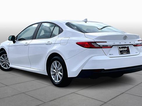 Used 2025 Toyota Camry LE image 12