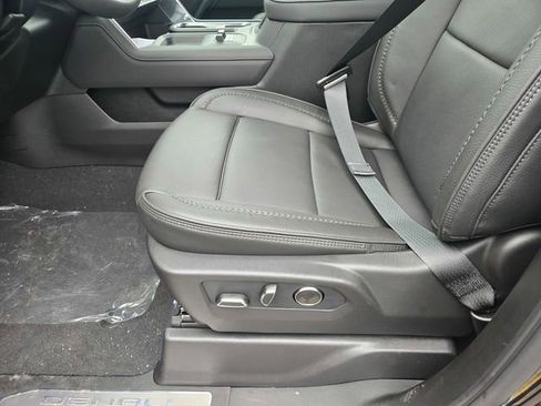 New 2026 GMC Sierra 3500 Denali w/ Denali Reserve Package image 23