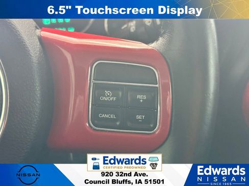 Used 2017 Jeep Wrangler Unlimited Sahara w/ Connectivity Group AWD/4WD image 20