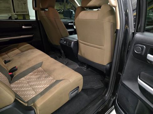 Used 2018 Toyota Tundra SR5 w/ SR5 Upgrade Package image 36