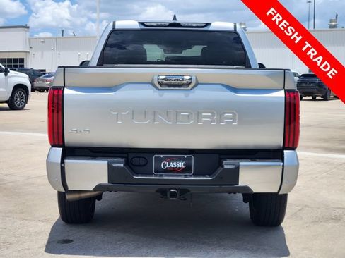 Used 2022 Toyota Tundra Limited w/ Power Package AWD/4WD image 6
