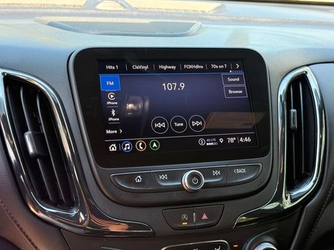 Used 2023 Chevrolet Equinox RS w/ RS Leather Package FWD image 17