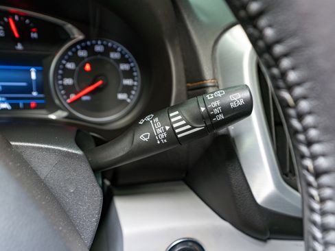 Used 2020 GMC Terrain SLE w/ LPO, Floor Liner Package image 24