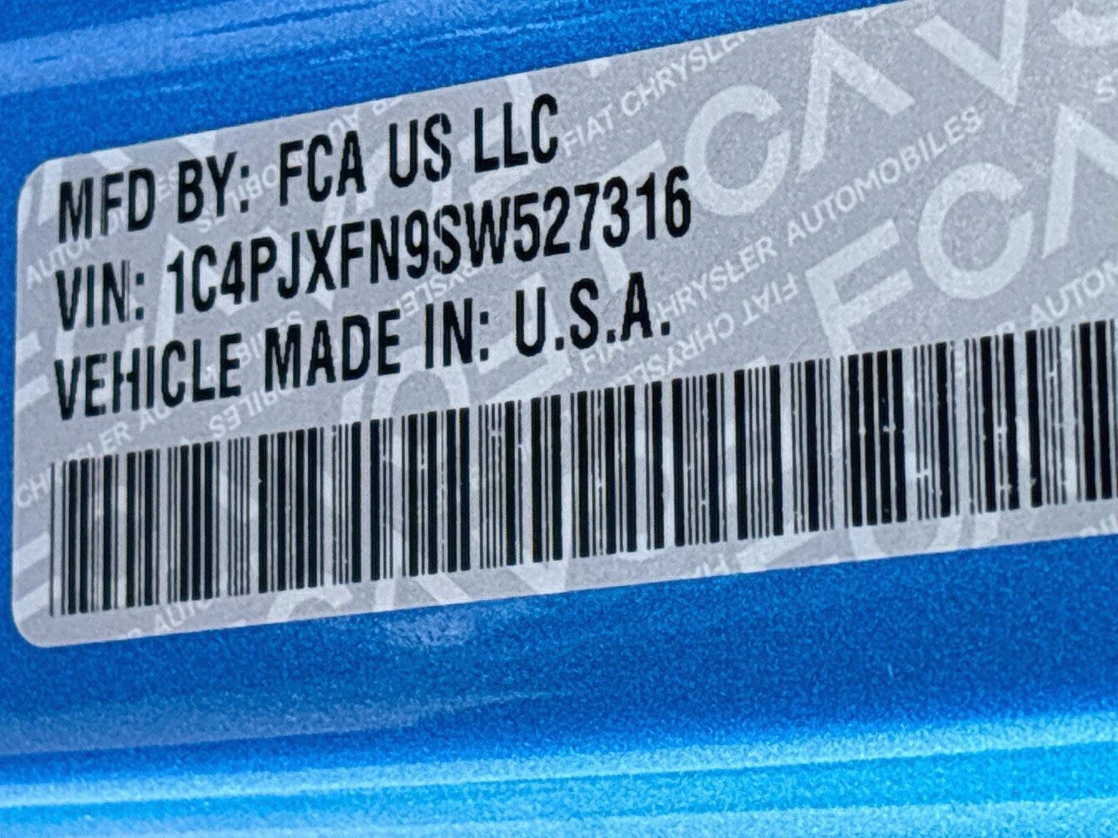 Certified 2025 Jeep Wrangler Unlimited Rubicon AWD/4WD image 21